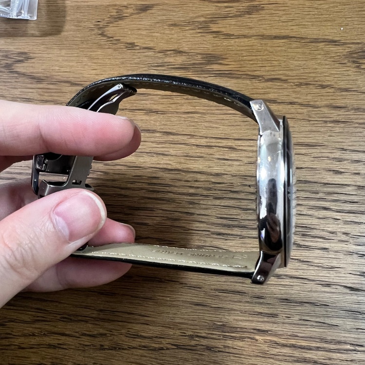 カルティエ ロンド クロワジエール（高級時計）の商品画像 - 査定依頼日：2026年4月6日 - 最高査定価格：420,000円