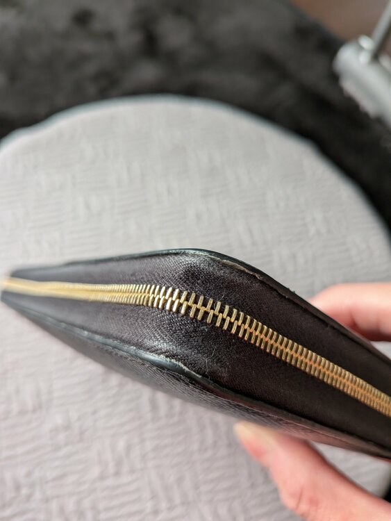 セリーヌ  （ブランドバッグ）の商品画像 - 査定依頼日：2025年12月16日 - 最高査定価格：15,000円