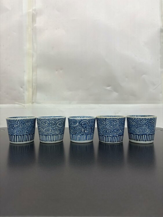 古伊万里　猪口　５客（美術品・骨董品）の商品画像 - 査定依頼日：2026年6月18日 - 最高査定価格：2,000円