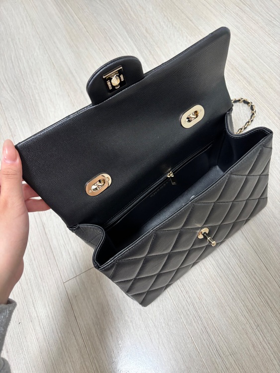 ハンドル付きバック（ブランドバッグ）の商品画像 - 査定依頼日：2025年11月7日 - 最高査定価格：440,000円