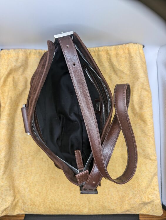 ショルダーバッグ（ブランドバッグ）の商品画像 - 査定依頼日：2025年7月17日 - 最高査定価格：70,000円