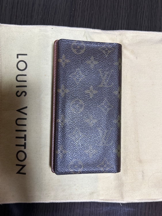 長財布（ブランドバッグ）の商品画像 - 査定依頼日：2025年10月21日 - 最高査定価格：15,000円