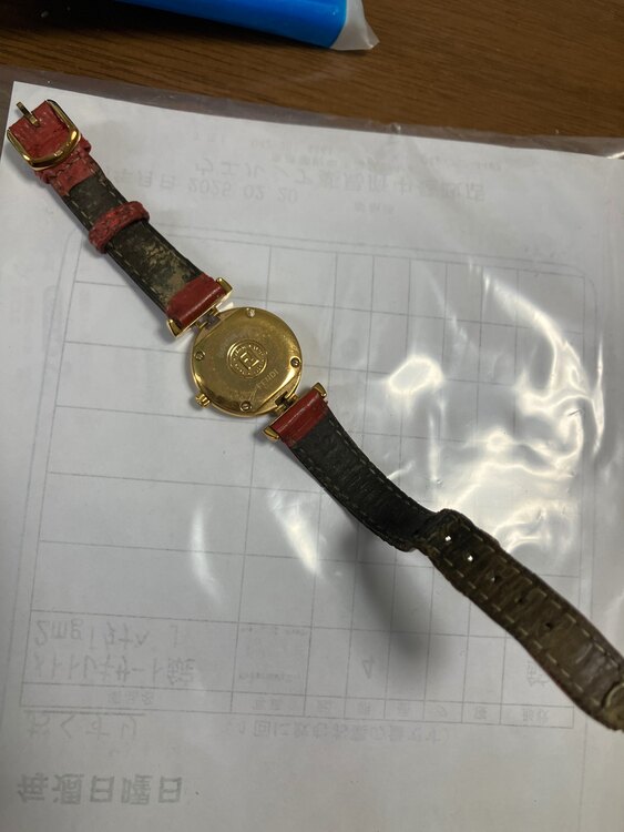 その他 その他 フェンディレディースprologi005-2700L-88（高級時計）の商品画像 - 査定依頼日：2025年3月8日 - 最高査定価格：8,000円