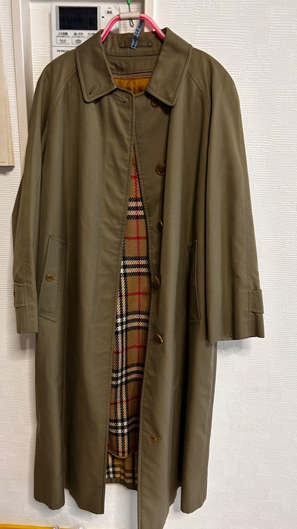 バーバリー　コート　FD080-940-78（古着・ファッション）の商品画像 - 査定依頼日：2026年1月9日 - 最高査定価格：5,000円