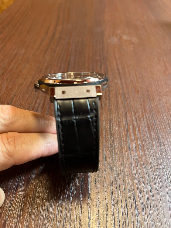 ウブロ クラシックフュージョン （高級時計）の商品画像 - 査定依頼日：2025年4月26日 - 最高査定価格：510,000円