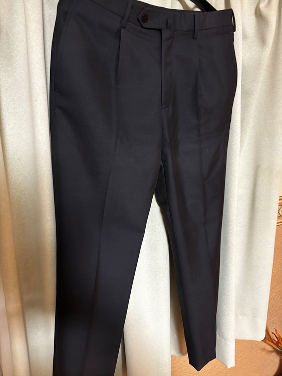 スーツ（古着・ファッション）の商品画像 - 査定依頼日：2025年10月7日 - 最高査定価格：100,000円