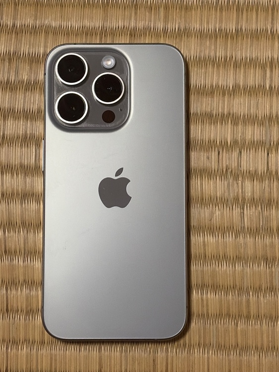 iPhone iPhone 15 Pro 128GB SIMフリー（スマホ）の商品画像 - 査定依頼日：2026年6月23日 - 最高査定価格：74,000円