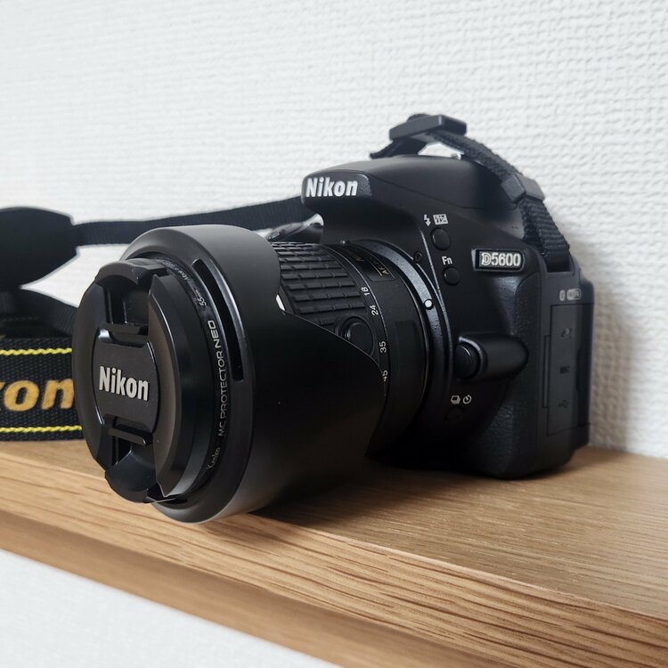 d5600 ダブルズームキット（カメラ）の商品画像 - 査定依頼日：2026年4月22日 - 最高査定価格：51,100円