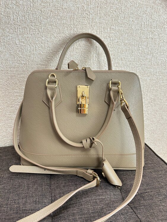 その他 サマンサタバサ （ブランドバッグ）の商品画像 - 査定依頼日：2025年3月19日 - 最高査定価格：100円