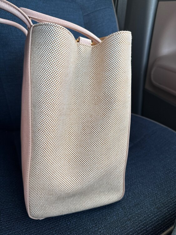 フェンディ  （ブランドバッグ）の商品画像 - 査定依頼日：2025年2月20日 - 最高査定価格：62,000円