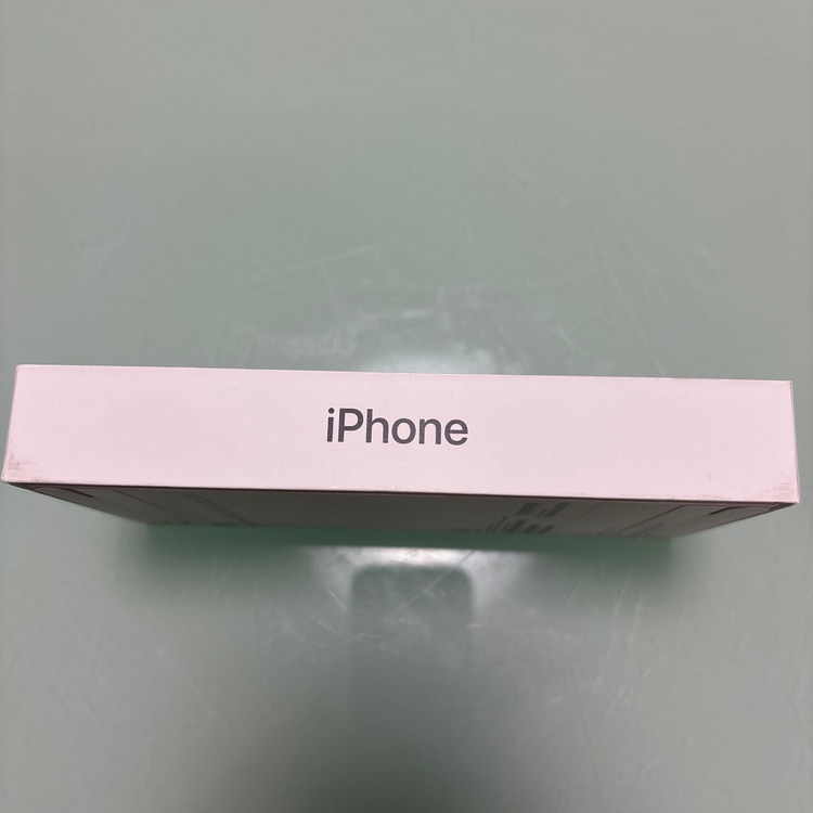 iPhone iPhone 16e 256GB SIMフリー（スマホ）の商品画像 - 査定依頼日：2026年6月28日 - 最高査定価格：80,000円