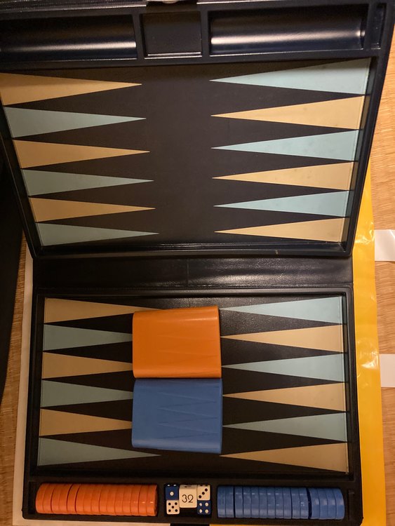 バックギャモン（その他のおもちゃ）の商品画像 - 査定依頼日：2022年10月4日