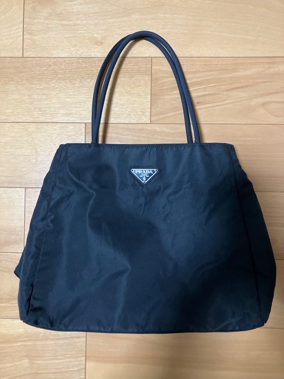 プラダ（ブランドバッグ）の商品画像 - 査定依頼日：2026年9月4日 - 最高査定価格：18,000円