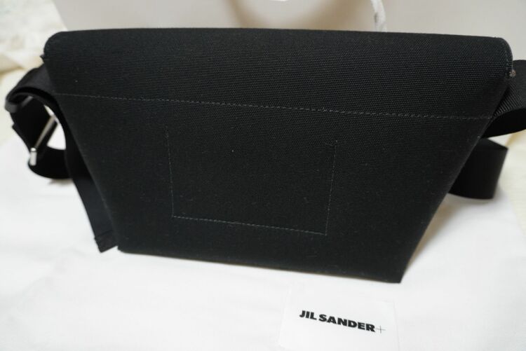 ジルサンダーutility（ブランドバッグ）の商品画像 - 査定依頼日：2025年6月26日 - 最高査定価格：100,000円
