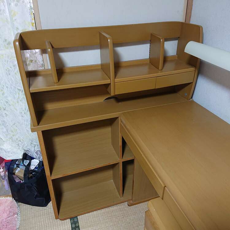 学習机（家具・寝具）の商品画像 - 査定依頼日：2025年4月29日 - 最高査定価格：100円