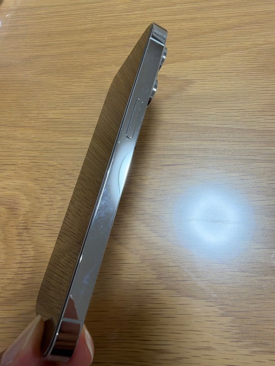 iPhone iPhone 14 Pro 256GB SIMフリー（スマホ）の商品画像 - 査定依頼日：2026年9月20日 - 最高査定価格：62,000円