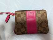 COACH小物入（ブランド財布・小物）の商品画像 - 査定依頼日：2024年9月28日 - 最高査定価格：4,200円