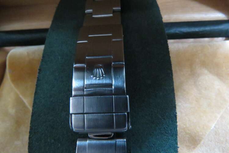 ロレックス シードゥエラー 1660（高級時計）の商品画像 - 査定依頼日：2024年12月27日 - 最高査定価格：1,350,000円