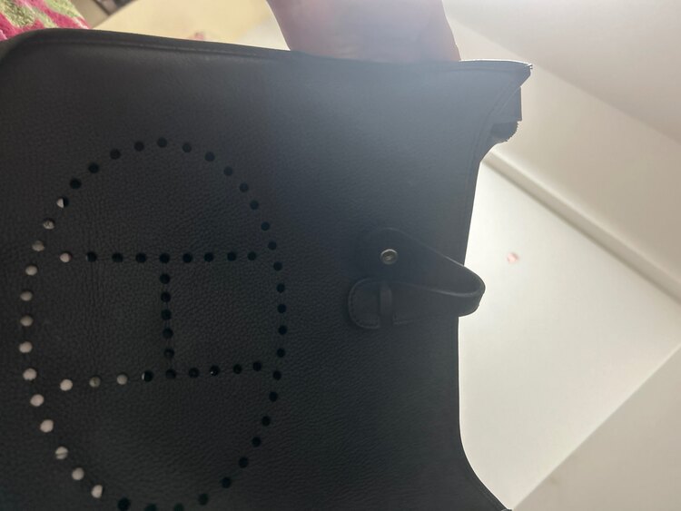 その他 その他 エルメス　エブリン（高級時計）の商品画像 - 査定依頼日：2025年2月25日 - 最高査定価格：200,000円