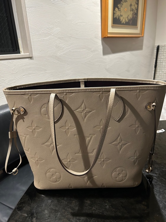 ネヴァーフル MM（ブランドバッグ）の商品画像 - 査定依頼日：2026年3月15日 - 最高査定価格：230,000円