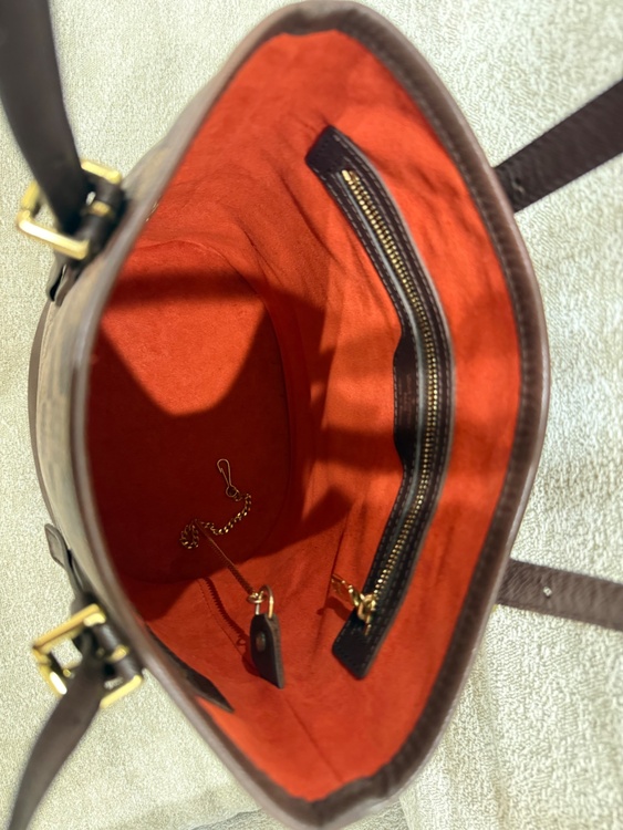 マレ（ブランドバッグ）の商品画像 - 査定依頼日：2026年4月16日 - 最高査定価格：80,000円