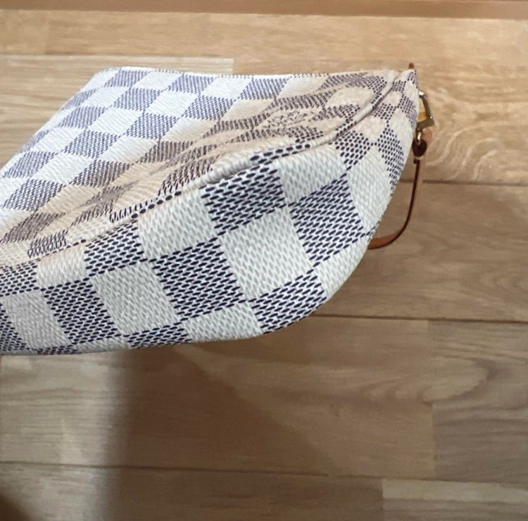 アクセソワール（ブランドバッグ）の商品画像 - 査定依頼日：2025年9月16日 - 最高査定価格：90,000円