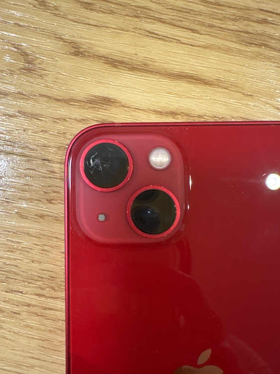 iPhone 13 128GB docomo（スマホ）の商品画像 - 査定依頼日：2026年1月22日 - 最高査定価格：33,000円