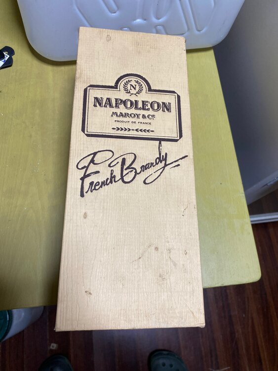 ブランデー ブランデー(その他) （お酒）の商品画像 - 査定依頼日：2024年12月3日 - 最高査定価格：200円