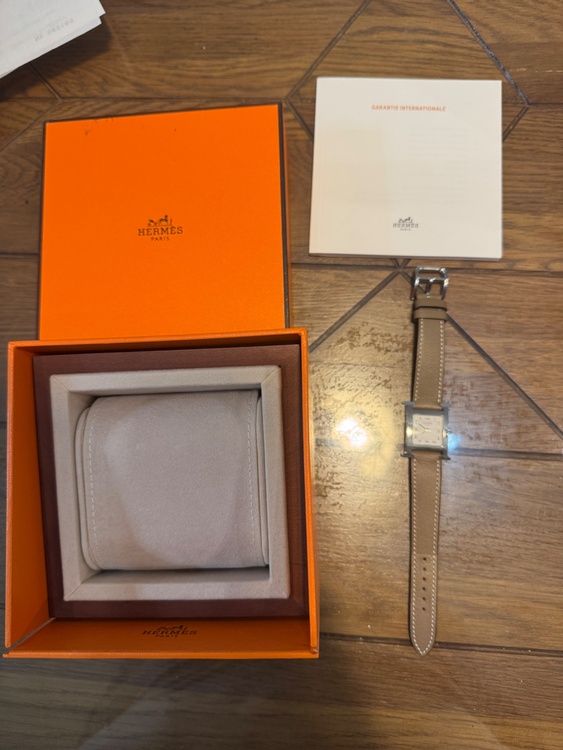 その他 その他 エルメス　HHI .210（高級時計）の商品画像 - 査定依頼日：2025年12月4日 - 最高査定価格：65,000円