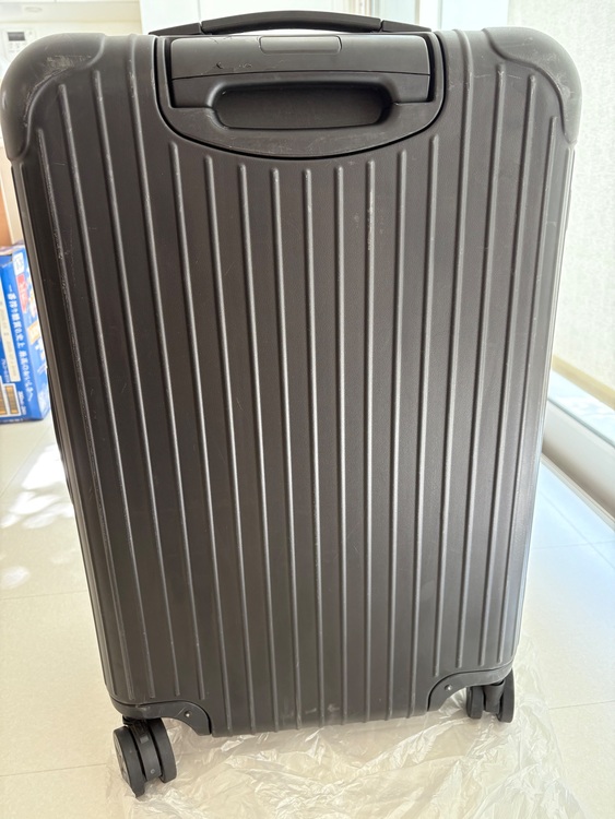 RIMOWA エッセンシャル　65リットル　E-Tag（ブランドバッグ）の商品画像 - 査定依頼日：2025年8月17日 - 最高査定価格：100,000円