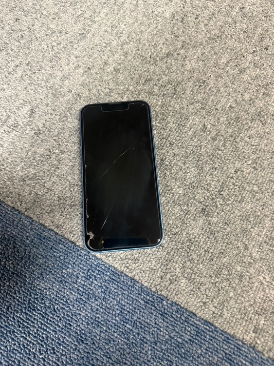 iPhone iPhone 13 mini 128GB Softbank（スマホ）の商品画像 - 査定依頼日：2026年8月19日 - 最高査定価格：30,500円