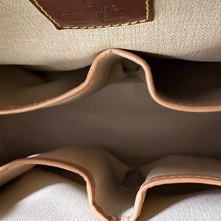 トゥルービル（ブランドバッグ）の商品画像 - 査定依頼日：2025年12月12日 - 最高査定価格：70,000円