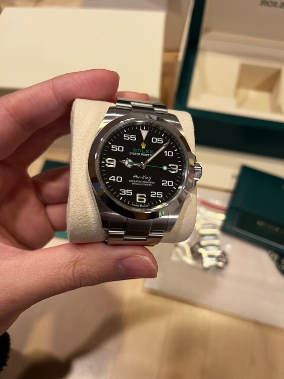 ロレックス エアキング 12600（高級時計）の商品画像 - 査定依頼日：2025年3月5日 - 最高査定価格：1,210,000円