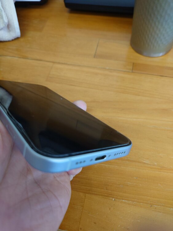 iPhone 15 256GB SIMフリー（スマホ）の商品画像 - 査定依頼日：2026年4月12日 - 最高査定価格：71,000円