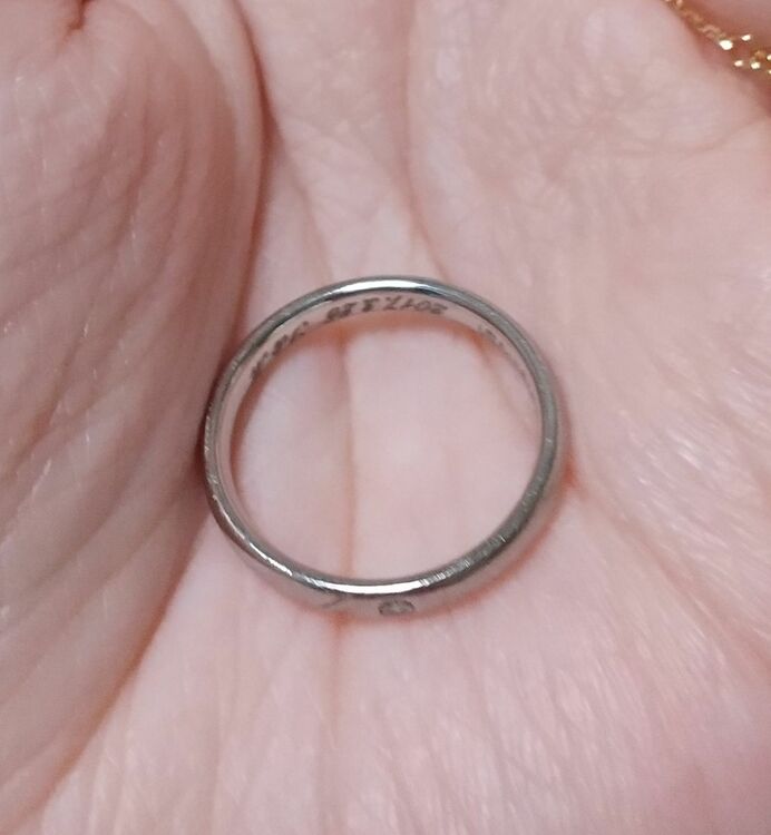 プラチナの結婚指輪 （金・貴金属）の商品画像 - 査定依頼日：2025年10月12日 - 最高査定価格：32,000円