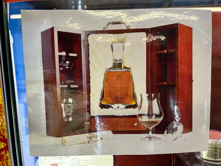 アスバッハ ゲーテ ヨハン ヴォルフガング フォン ゲーテ ヴィンテージリザーブ（お酒）の商品画像 - 査定依頼日：2025年1月25日 - 最高査定価格：150,000円