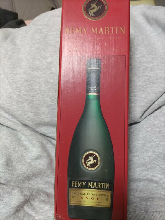 レミーマルタン（お酒）の商品画像 - 査定依頼日：2026年2月13日 - 最高査定価格：2,100円