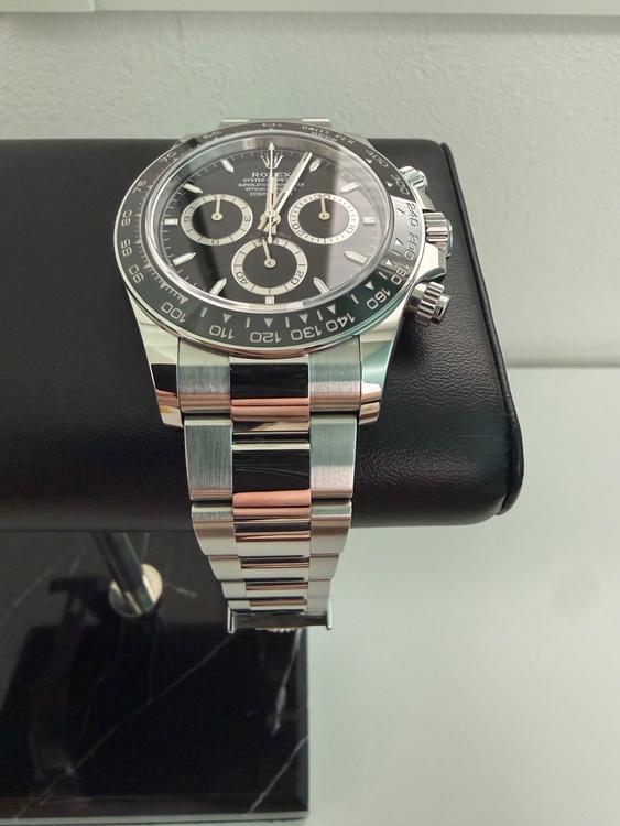 126500LN（高級時計）の商品画像 - 査定依頼日：2026年1月20日 - 最高査定価格：4,650,000円