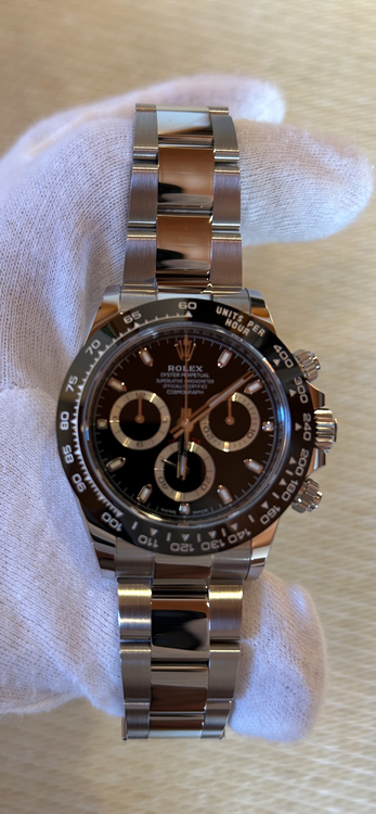 コスモグラフデイトナ（高級時計）の商品画像 - 査定依頼日：2025年9月16日 - 最高査定価格：3,830,000円