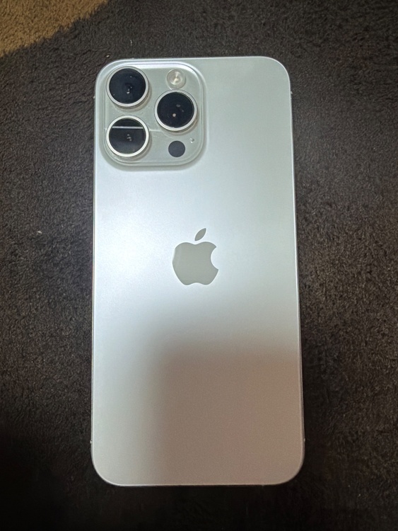 iPhone 15 Pro Max 256GB Softbank（スマホ）の商品画像 - 査定依頼日：2026年5月10日 - 最高査定価格：90,000円