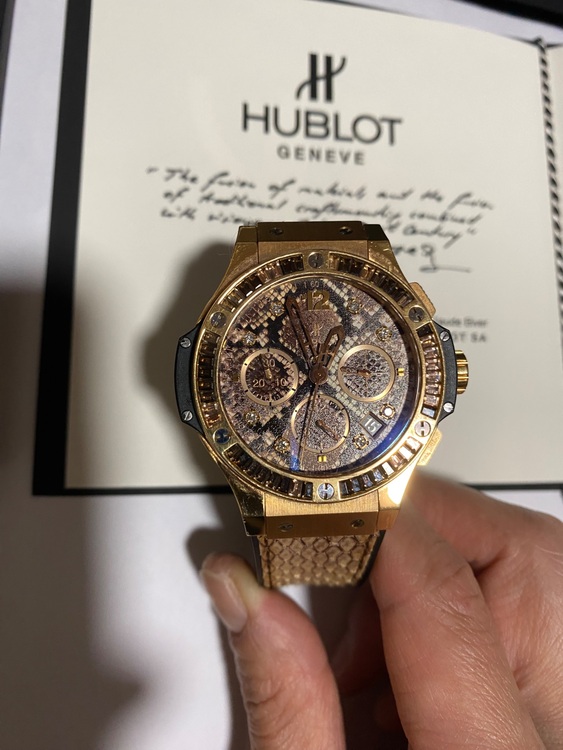 ウブロ ビックバン 341.PX.7918.PR.1979　（高級時計）の商品画像 - 査定依頼日：2025年6月11日 - 最高査定価格：2,400,000円