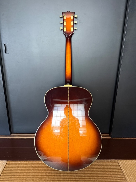 Orville by Gibson J-200（ピアノ・楽器・PA機材）の商品画像 - 査定依頼日：2026年4月22日 - 最高査定価格：110,000円