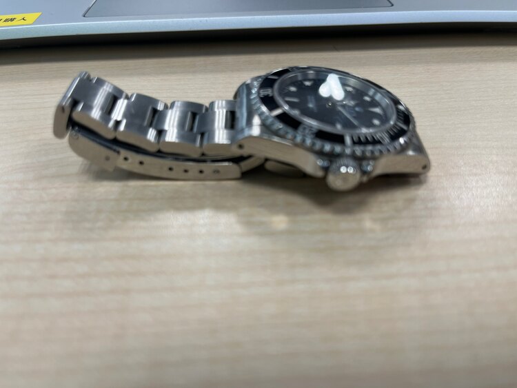 ロレックス サブマリーナー 114060か14060（高級時計）の商品画像 - 査定依頼日：2025年2月21日 - 最高査定価格：1,300,000円