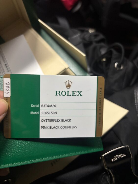 ロレックス デイトナ 116515k（高級時計）の商品画像 - 査定依頼日：2025年1月5日 - 最高査定価格：4,700,000円