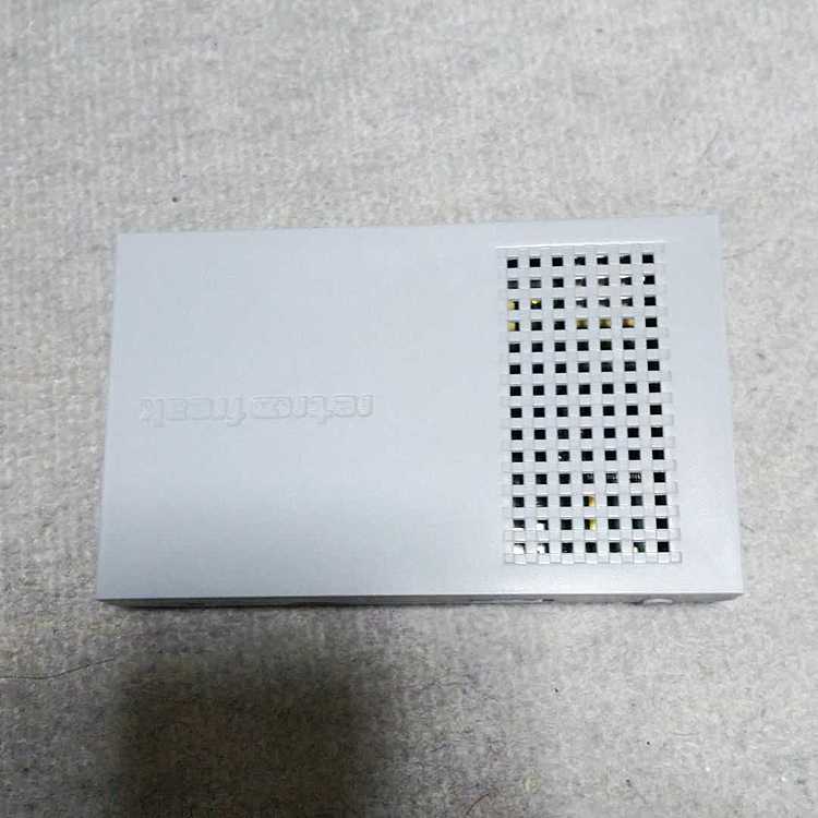 レトロフリークベーシック　カセット（ゲーム機本体・ゲームソフト）の商品画像 - 査定依頼日：2020年1月5日 - 最高査定価格：4,000円