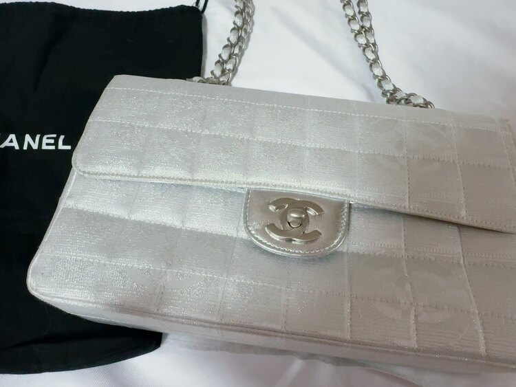 CHANEL ショルダーバッグ（ブランドバッグ）の商品画像 - 査定依頼日：2025年4月16日 - 最高査定価格：250,000円