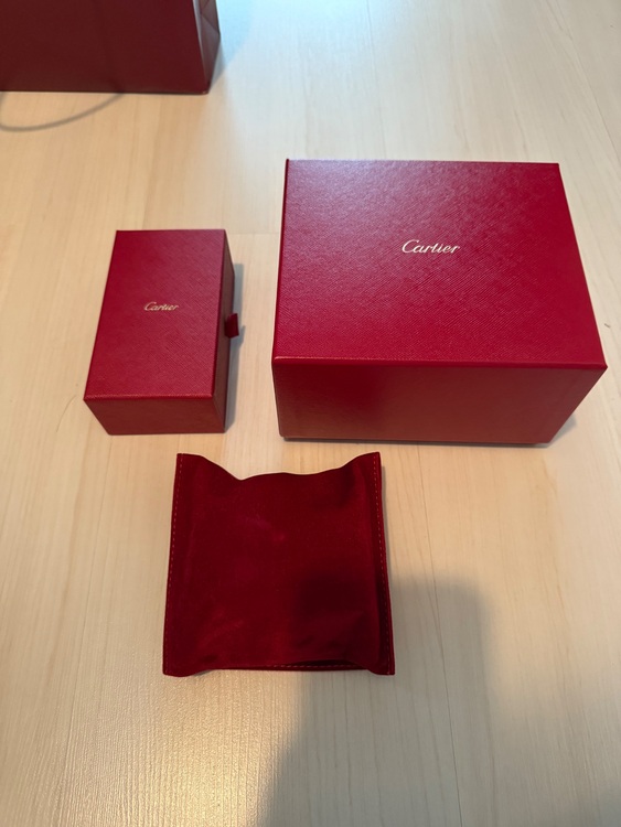 カルティエ サントス サントスLM（高級時計）の商品画像 - 査定依頼日：2025年10月26日 - 最高査定価格：1,100,000円