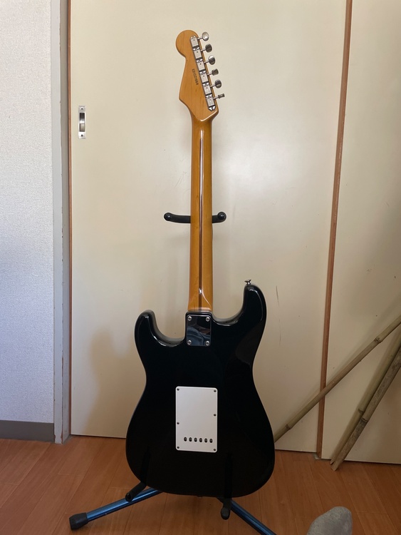 E-SE-100 M/LT Black（ピアノ・楽器・PA機材）の商品画像 - 査定依頼日：2026年5月5日 - 最高査定価格：30,000円