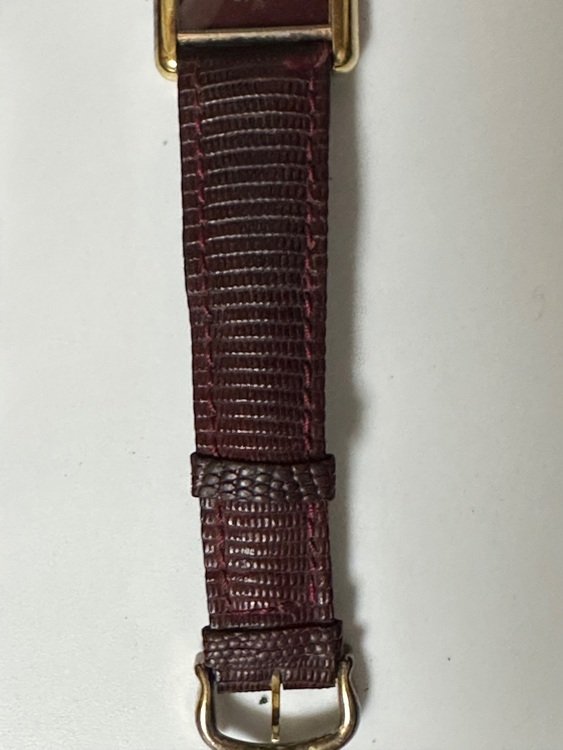 カルティエ タンク MM いぇm（高級時計）の商品画像 - 査定依頼日：2025年7月22日 - 最高査定価格：270,000円