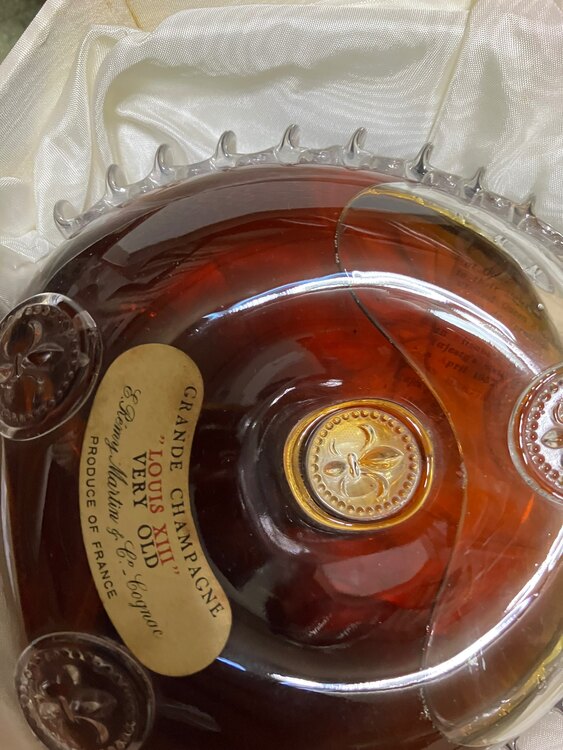 ブランデー レミーマルタン （お酒）の商品画像 - 査定依頼日：2025年3月30日 - 最高査定価格：116,000円